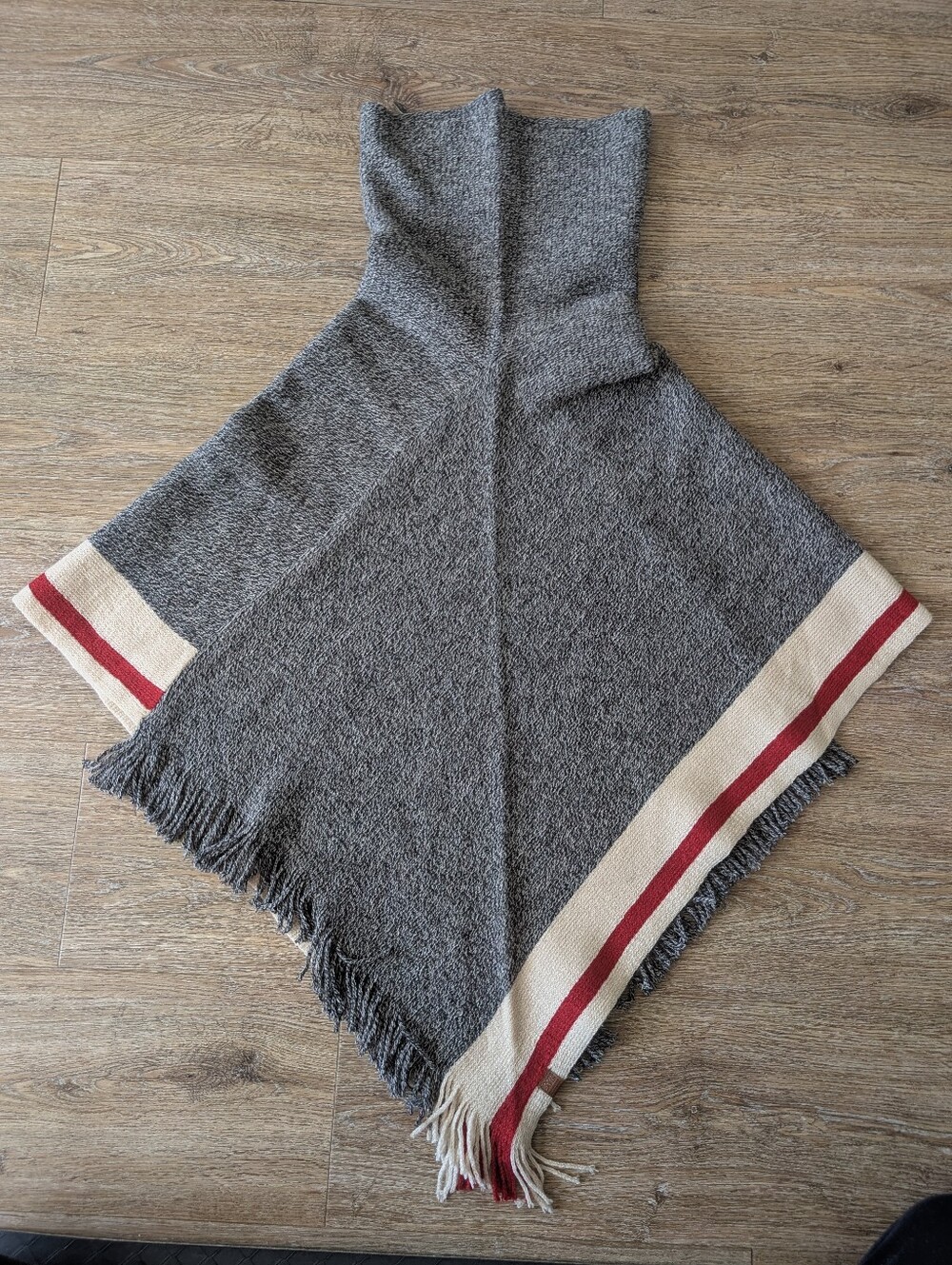Roots Cabin Gray Knit Poncho with Cream and Red Accents